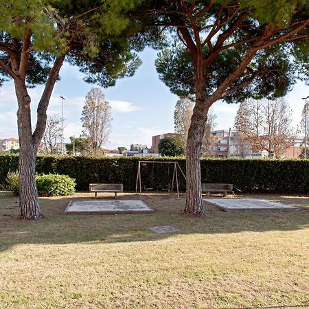 Casina Di Liliana Apartment ลีวอร์โน ภายนอก รูปภาพ